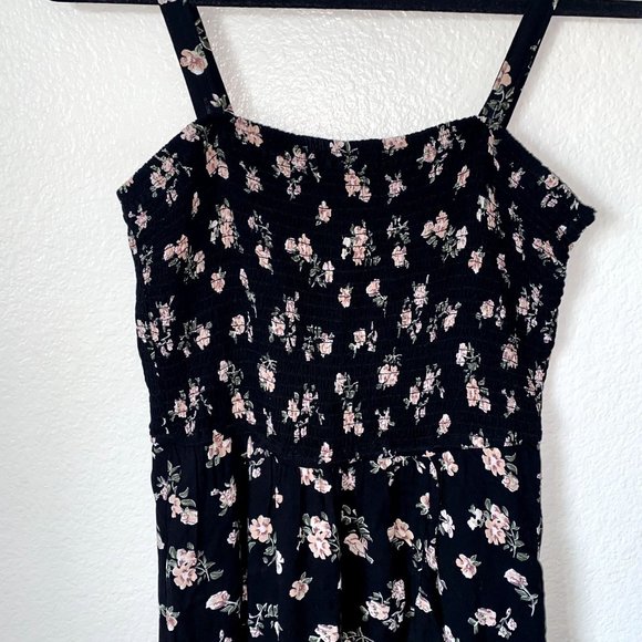 Hollister Dresses & Skirts - NWT Hollister Floral Sleeveless Maxi Ruffle Dress Smocked Boho Sz M